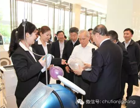 全國政協副主席、全國工商聯主席王欽敏蒞臨楚天激光