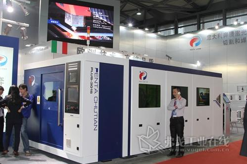 奔騰激光“閃耀”上海機床展會（CCMT2014）